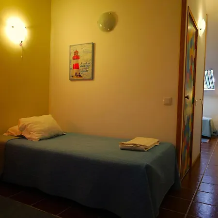 Supertubos Hostel Atouguia Da Baleia