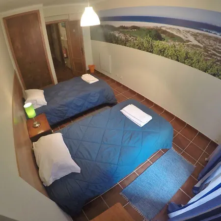 Supertubos Hostel *