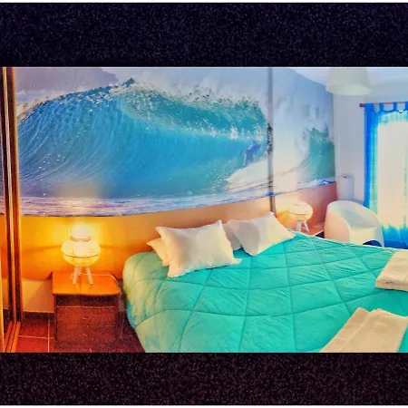 Supertubos Beach *