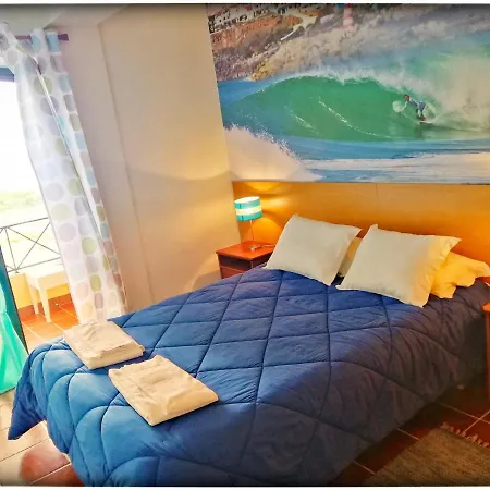Supertubos Auberge de jeunesse *