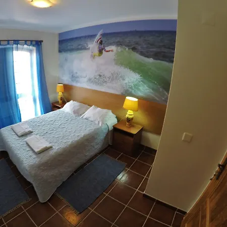 Supertubos Auberge de jeunesse *