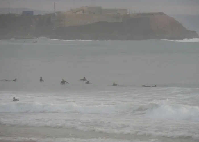 Supertubos Hostel Atouguia Da Baleia