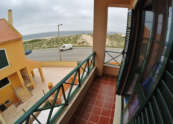 Supertubos Hostel