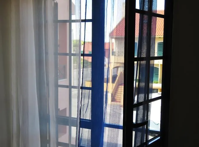 Hostel Supertubos Atouguia da Baleia